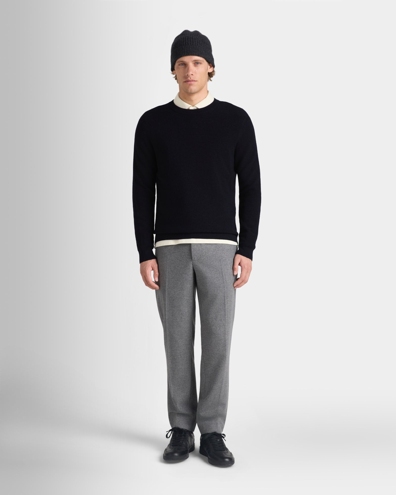 Club Monaco Corp, CA - Refined Texture Crew - Navy