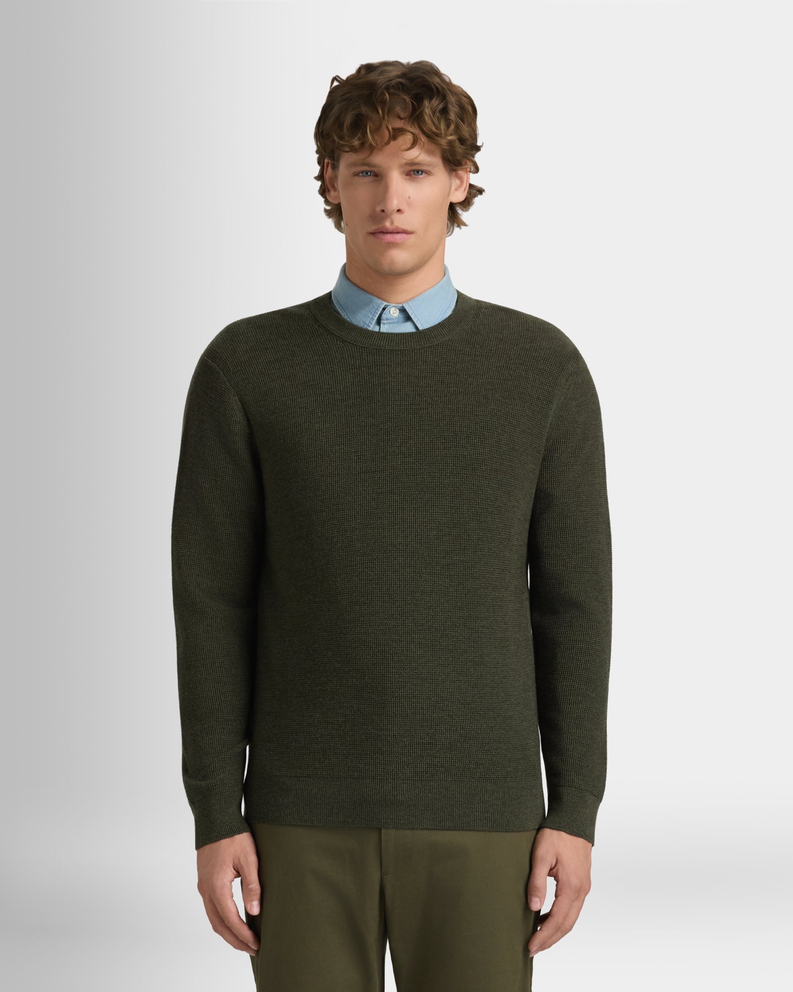 Club Monaco Corp, CA - Refined Texture Crew - Olive