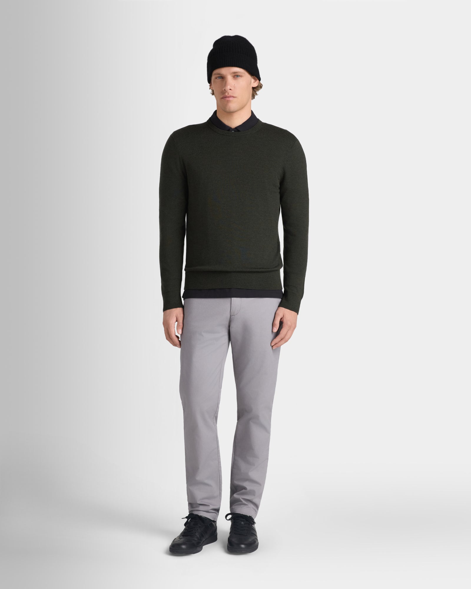 Club Monaco Corp, CA - Merino Crew - Olive