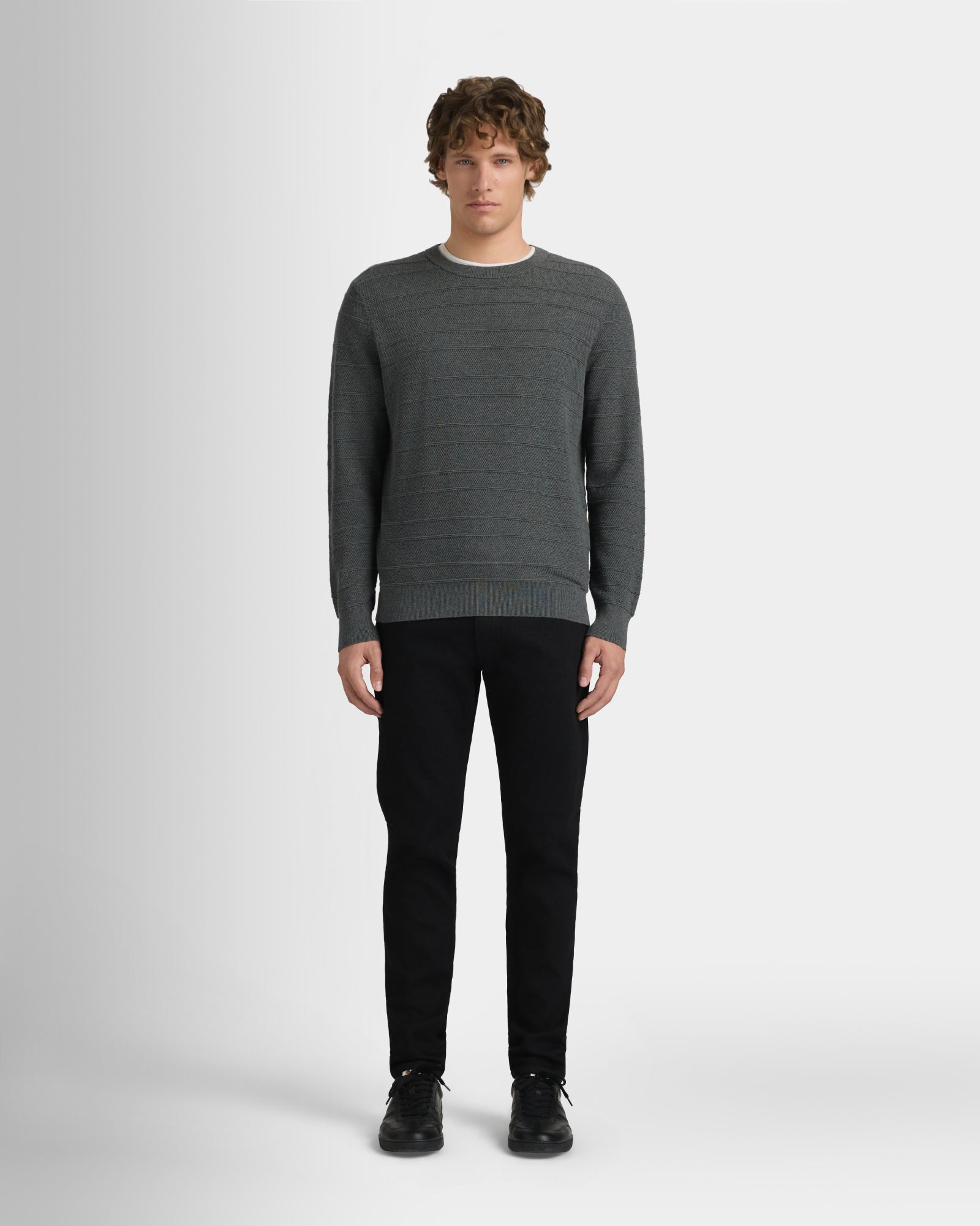 Club Monaco - Chandail à rayures cousues - Gris chiné foncé