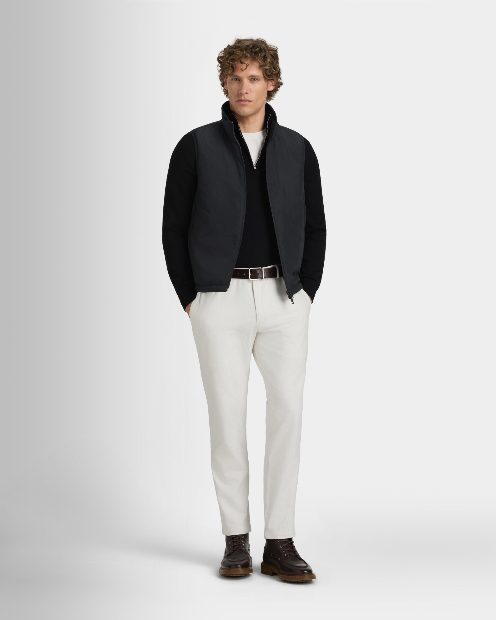 Club Monaco Corp, CA - Nylon Puffer Vest - Black