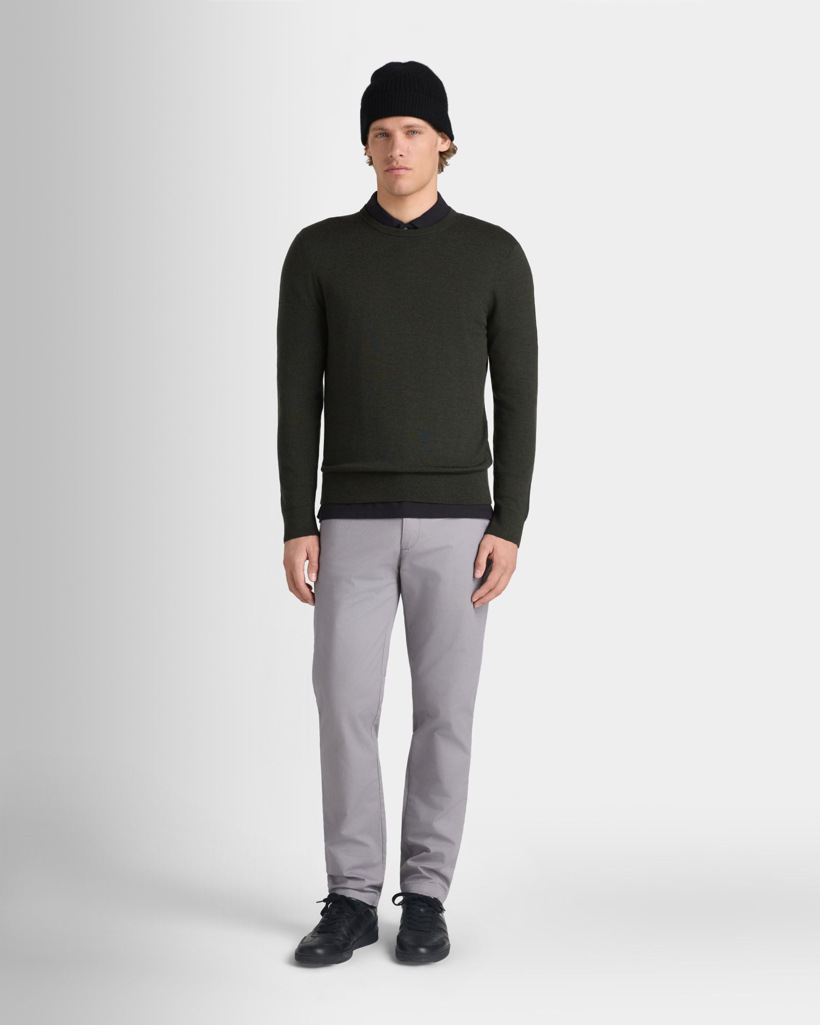 Club Monaco Corp, CA - Connor Chino - Light Grey