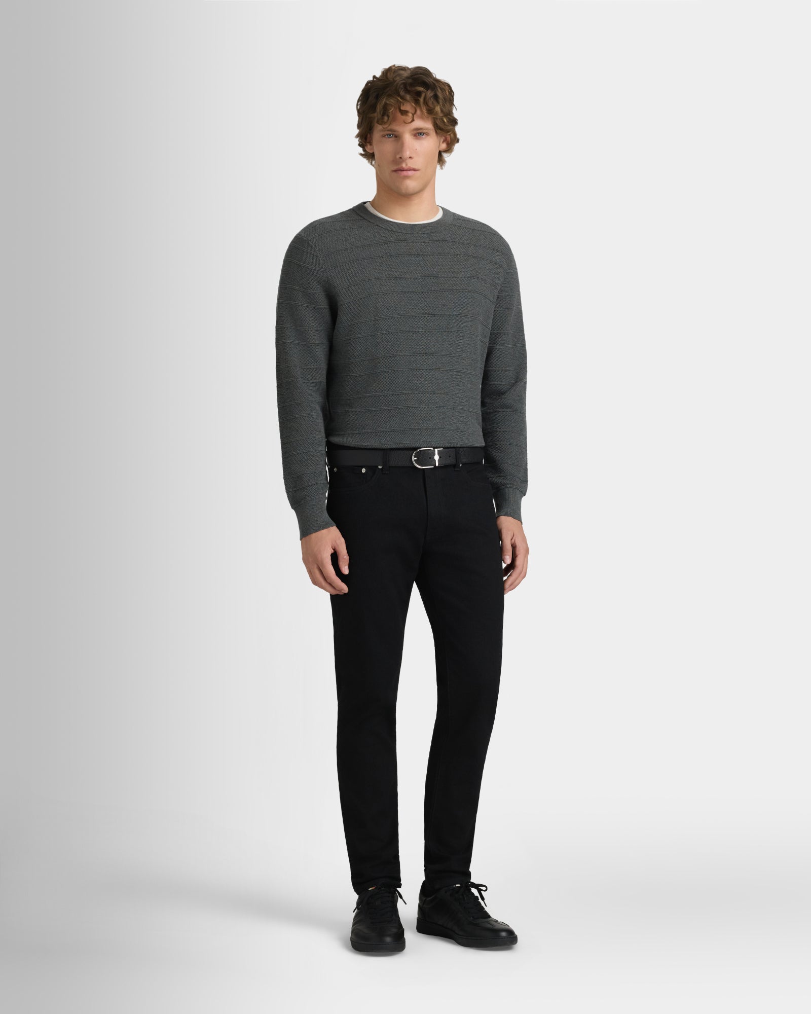 Club Monaco Corp, CA - Super Slim Jeans - Black