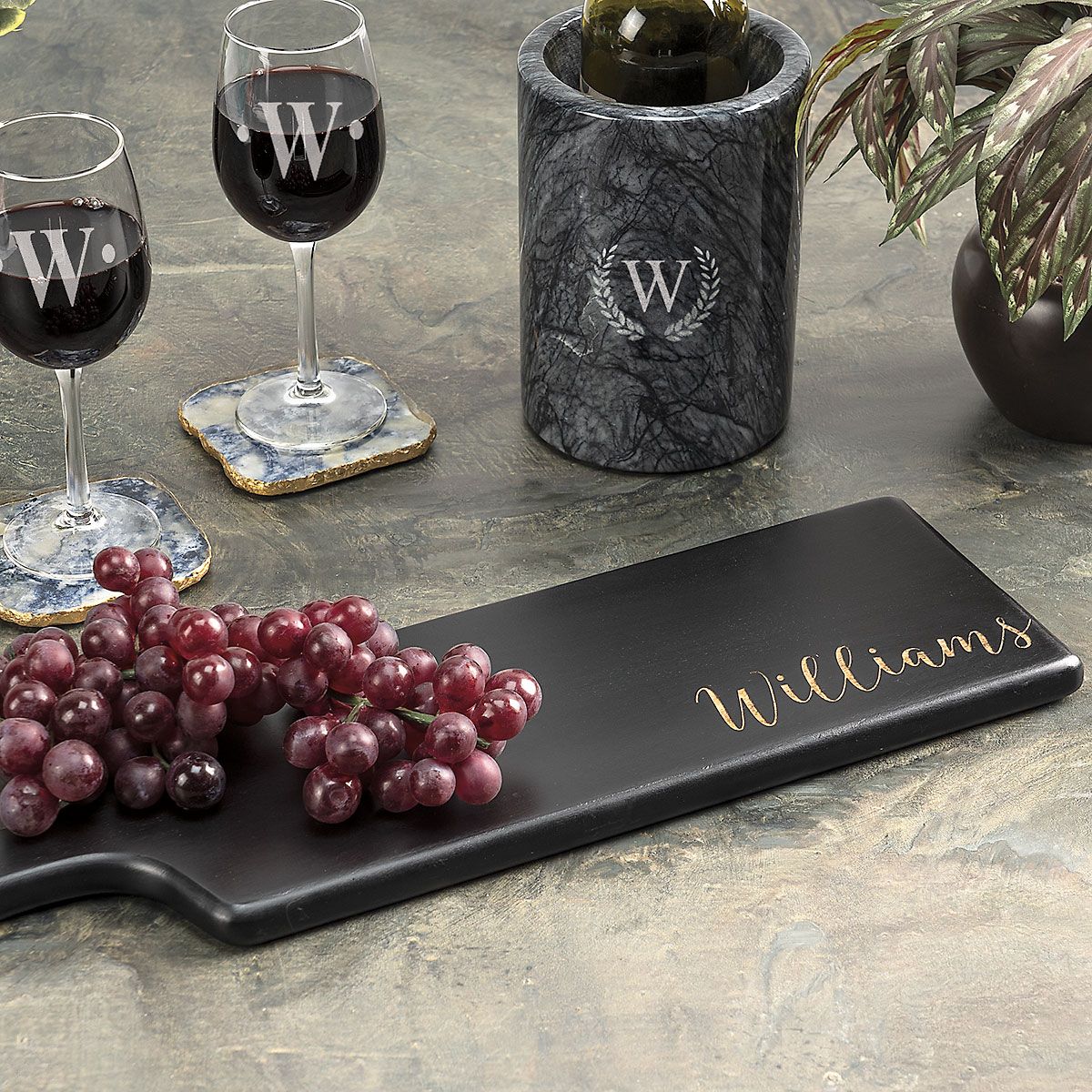 CLUB MONACO - Long Black Cutting Board - 